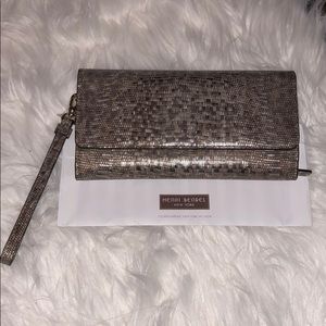 NWT Henri bendel snake skin wristlet/clutch